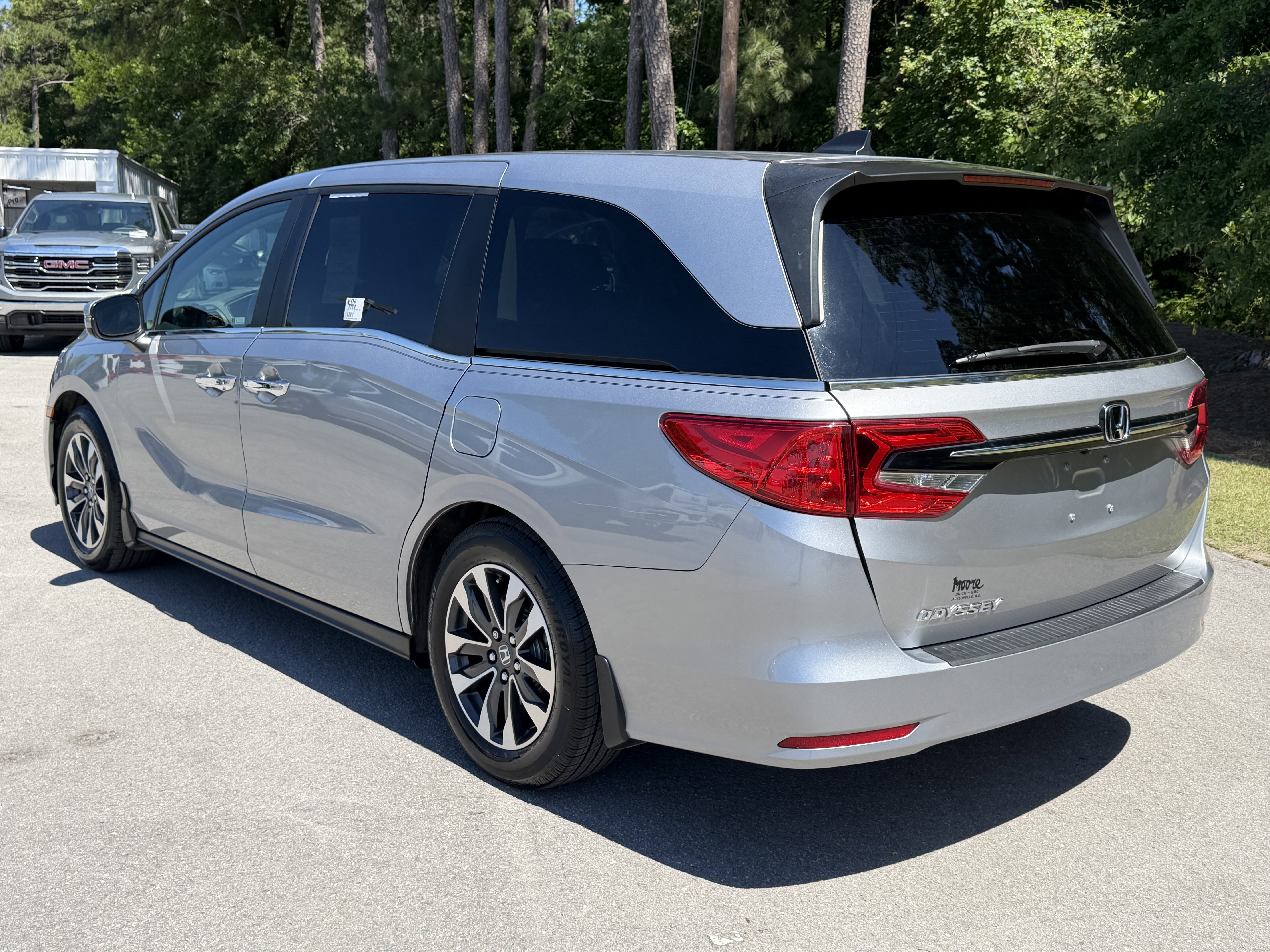 Used 2024  Honda EX-L image 32
