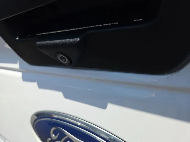 Used 2018 White Ford XL image 26