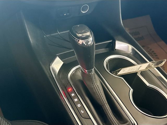 Used 2019 BLACK CURRANT METALLIC Chevrolet LT Cloth image 18