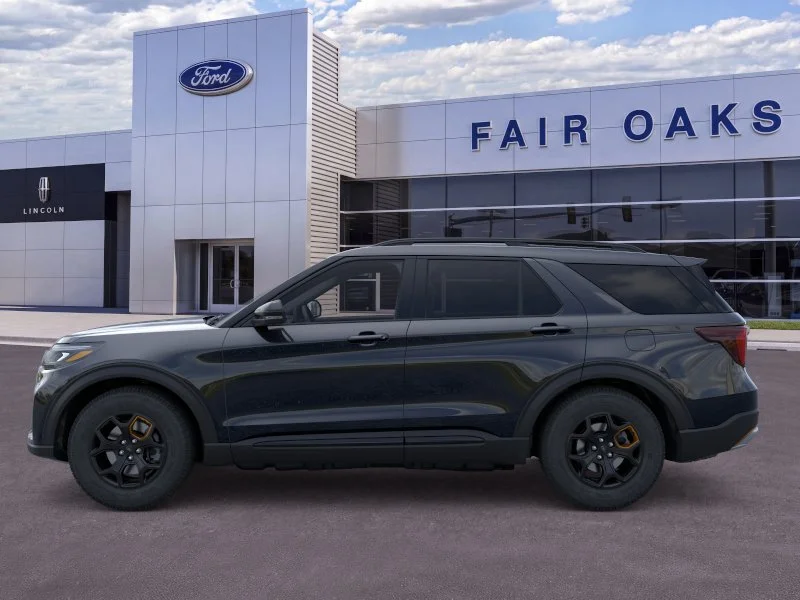New 2026 Agate Black Metallic Ford Tremor image 3