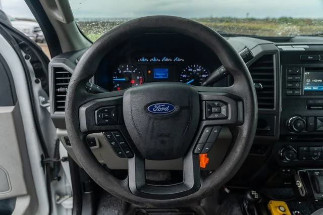 Used 2018 White Ford XL image 13