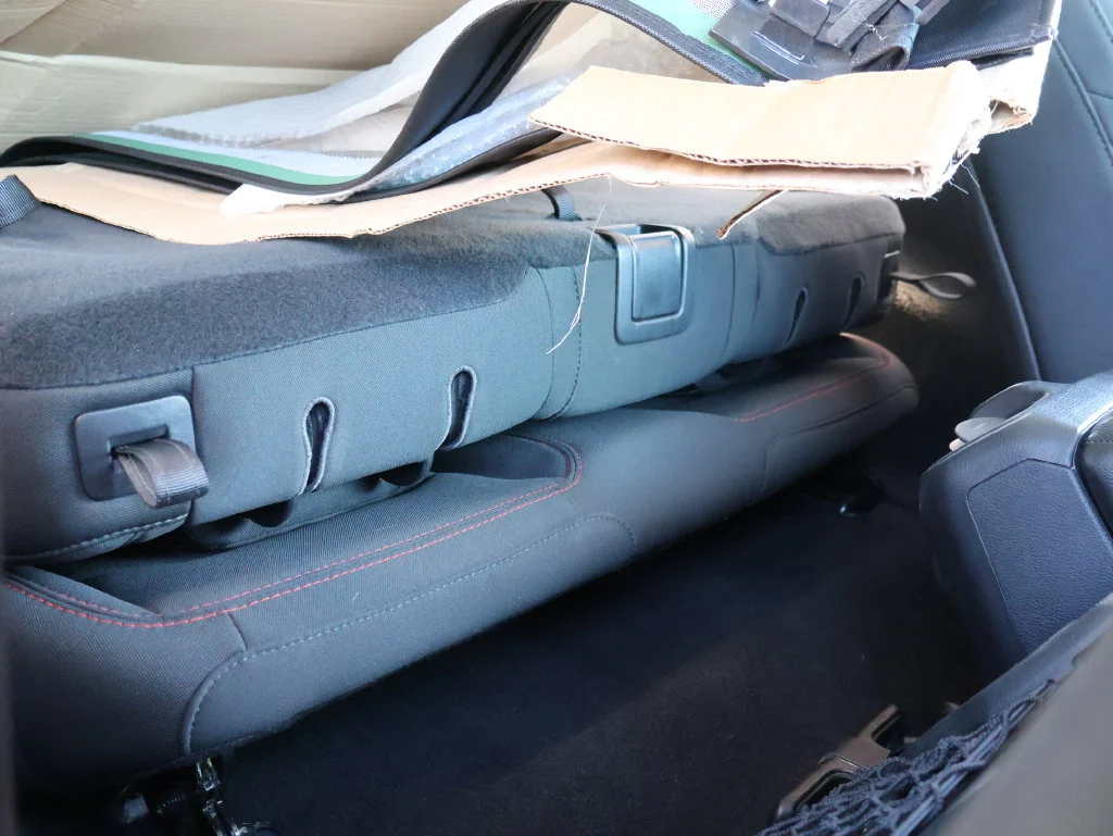 Used 2019 Granite Crystal Clearcoat Metallic Jeep Rubicon image 11