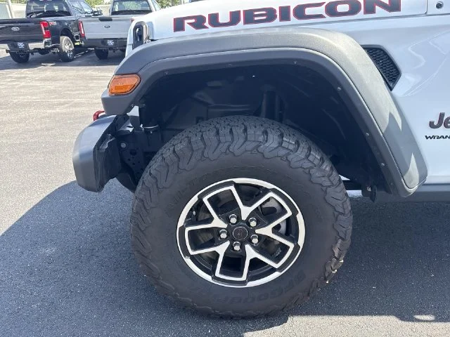Used 2025 White Jeep Rubicon image 20