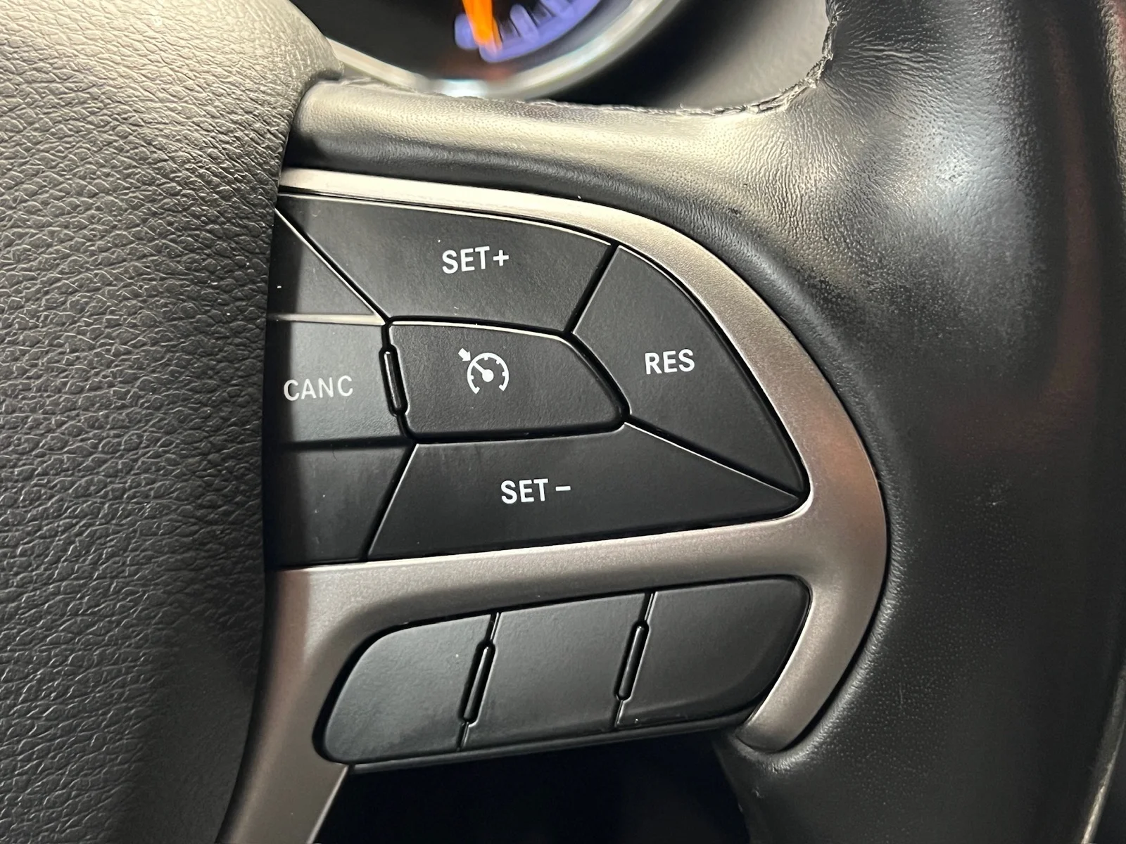 2020 Jeep Grand Cherokee Altitude - Photo 10