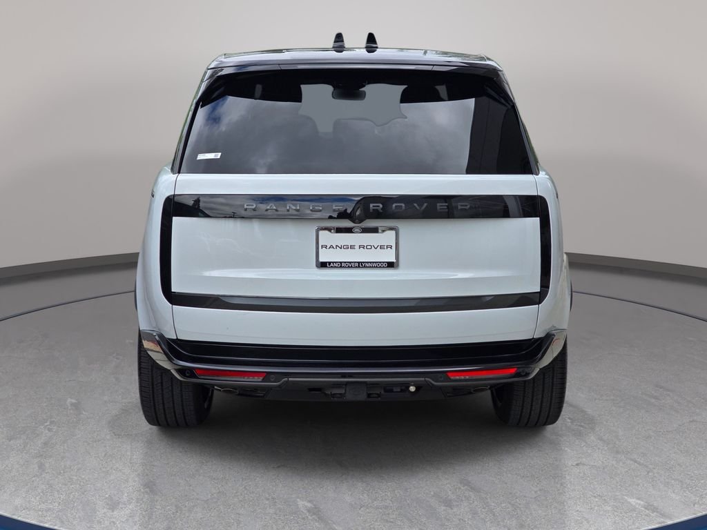 New 2026 Fuji White LAND ROVER SE LWB 7-Seats / V8 image 6