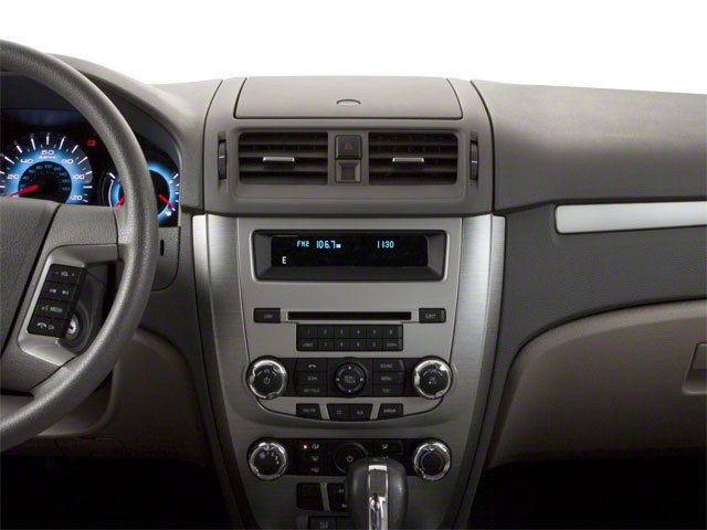 Used 2010  Ford SE image 19