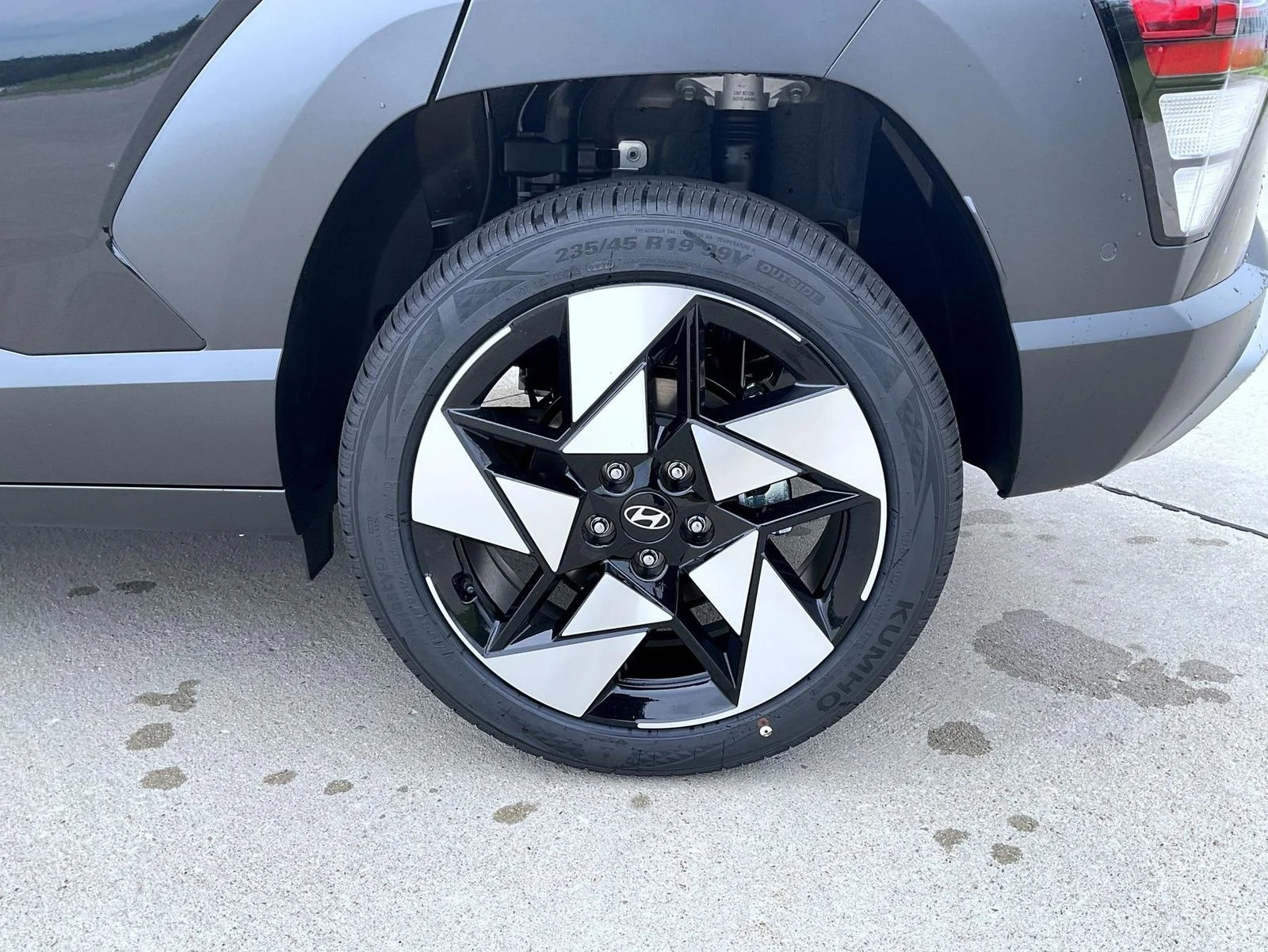 New 2026 Black Hyundai Limited image 22