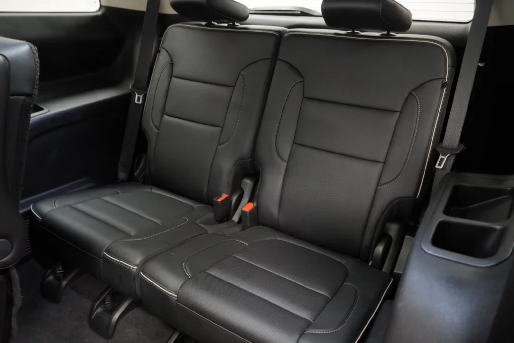Used 2023 White Frost Tricoat GMC Denali image 15