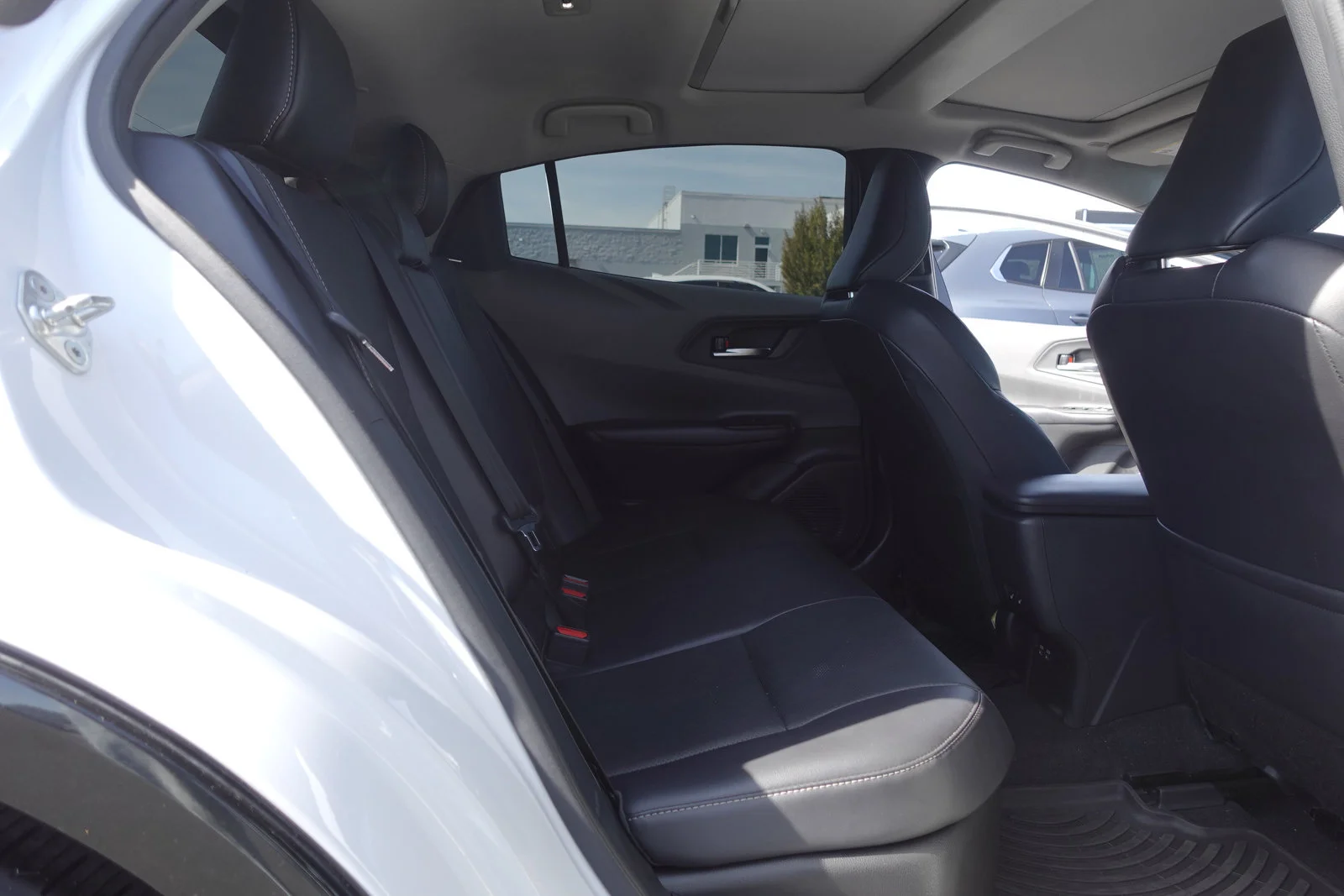 Used 2023 Wind Chill Pearl Toyota Limited image 14