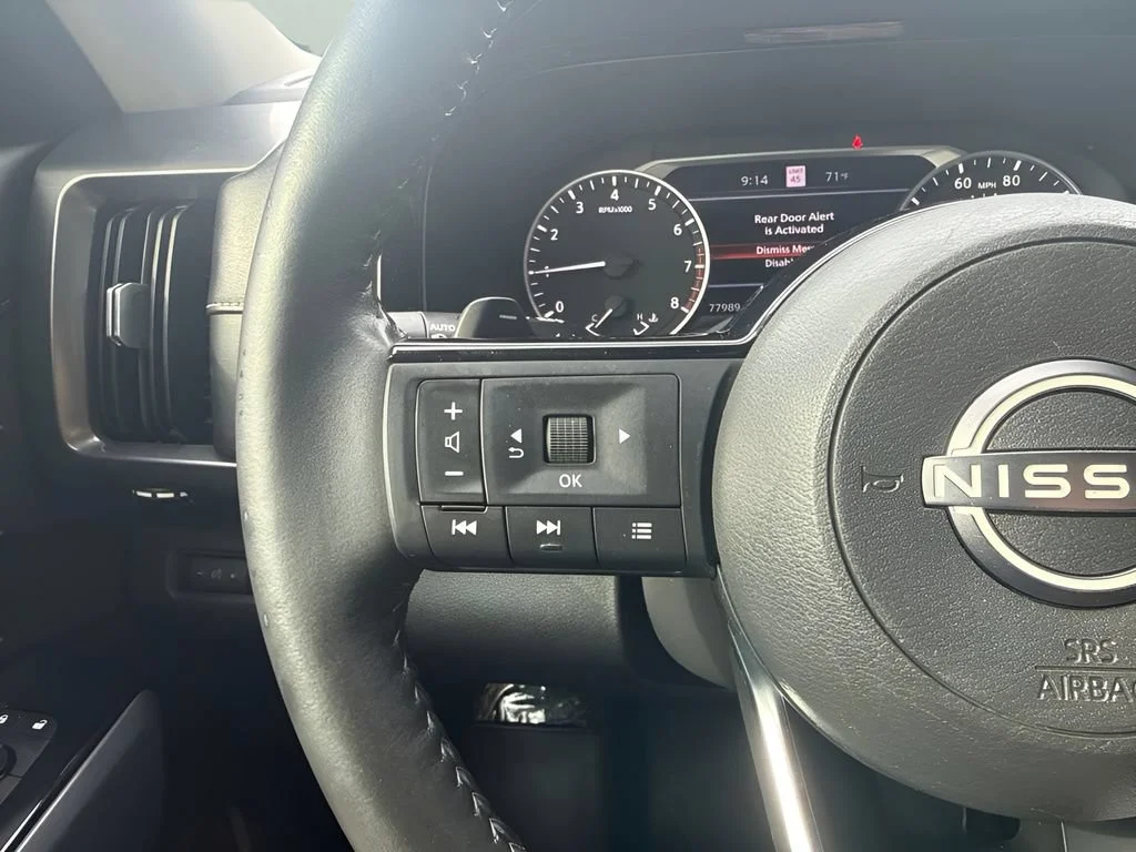Used 2022  Nissan SL image 26