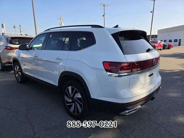 Certified Used 2025 Pure White Volkswagen 2.0T SE W/TECHNOLOGY image 4