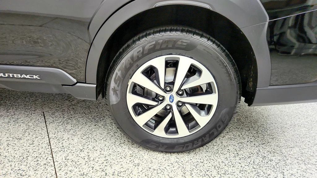 Used 2023 Crystal Black Silica Subaru Premium CVT w/ BSD/RCTA & Hands-Free Power Rear Gate image 9