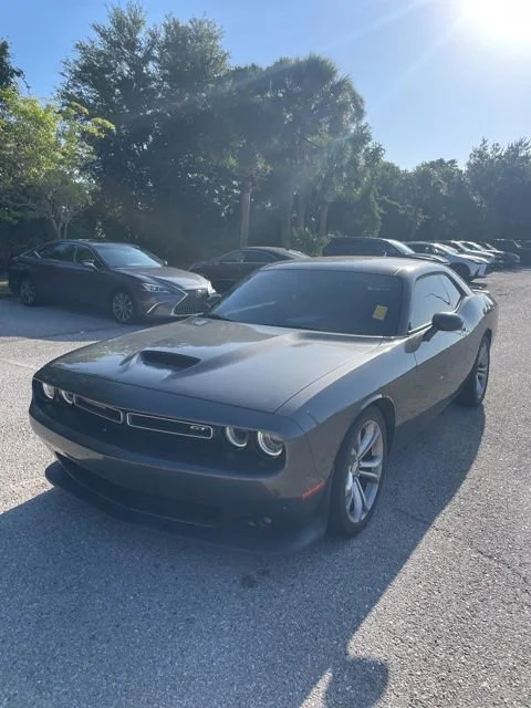 2022 Dodge Challenger GT Auto's photo