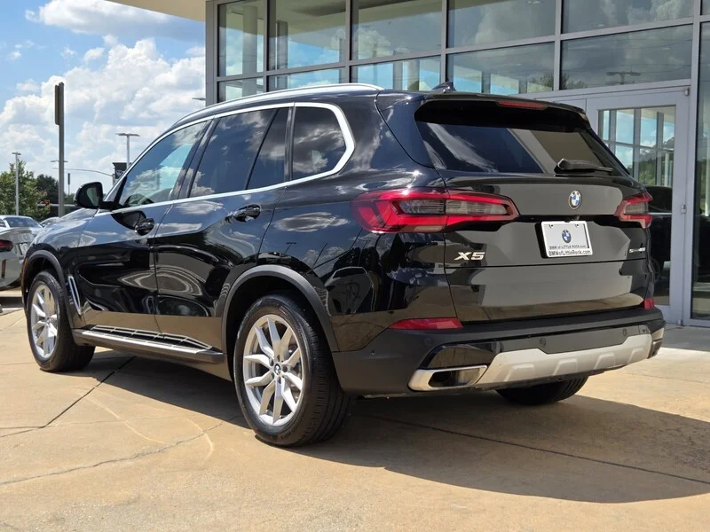 Used 2023 Jet Black BMW SDRIVE40I SPORTS ACTIVITY VEHICLE image 3