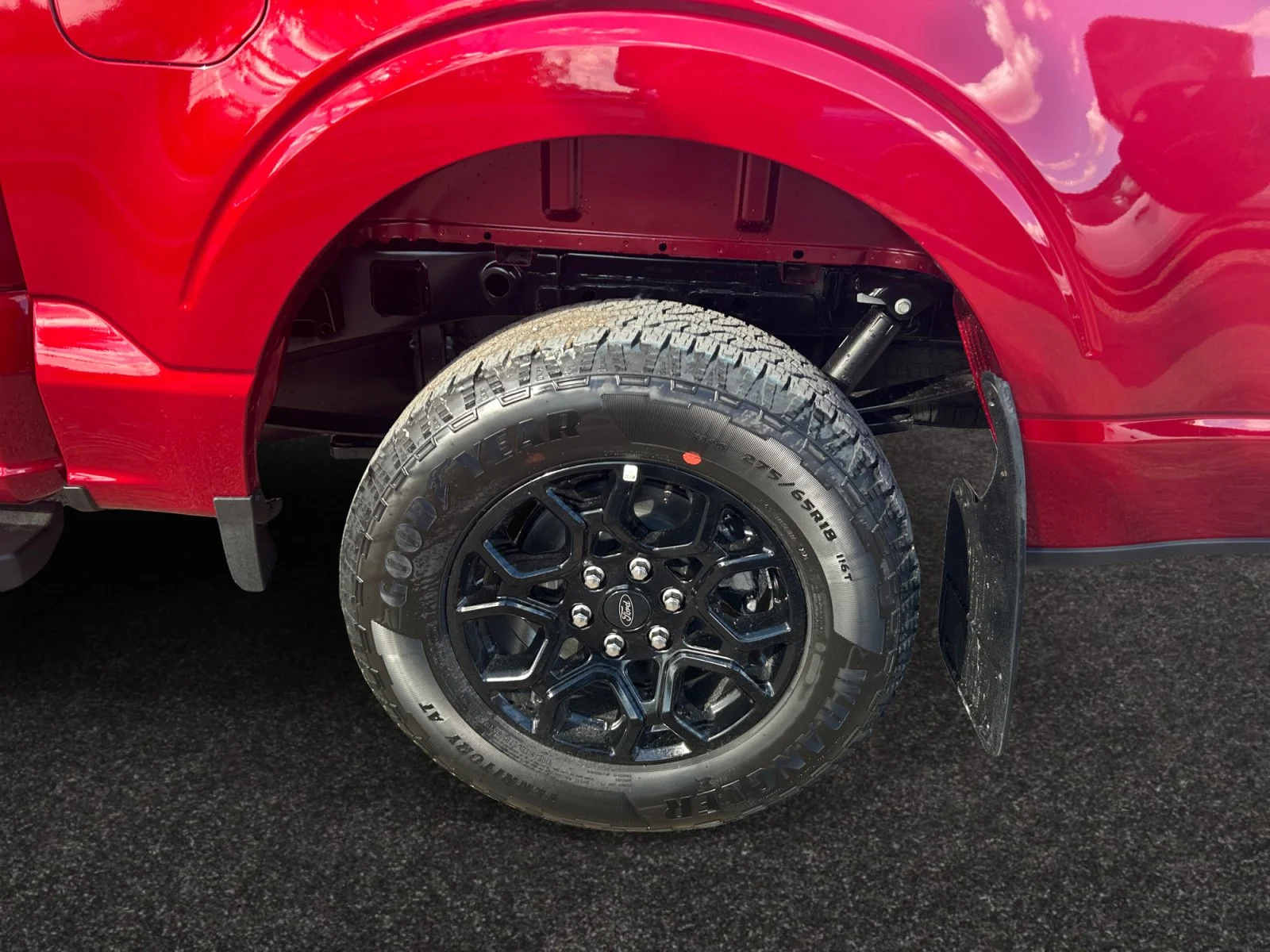 New 2026 Ruby Red Metallic Tinted Clearcoat Ford XLT image 9