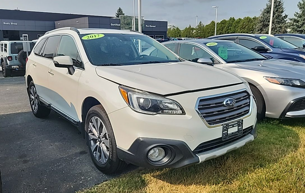 Used 2017 Crystal White Pearl Subaru 2.5i image 12