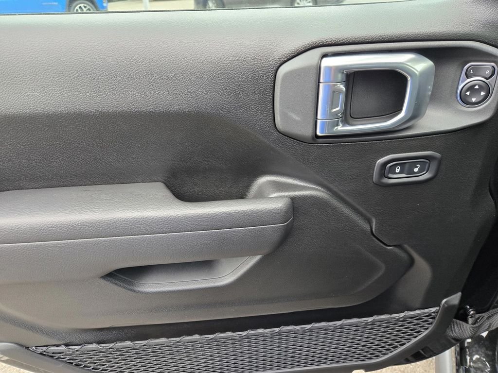 New 2026 Black Clearcoat Jeep Rubicon image 9