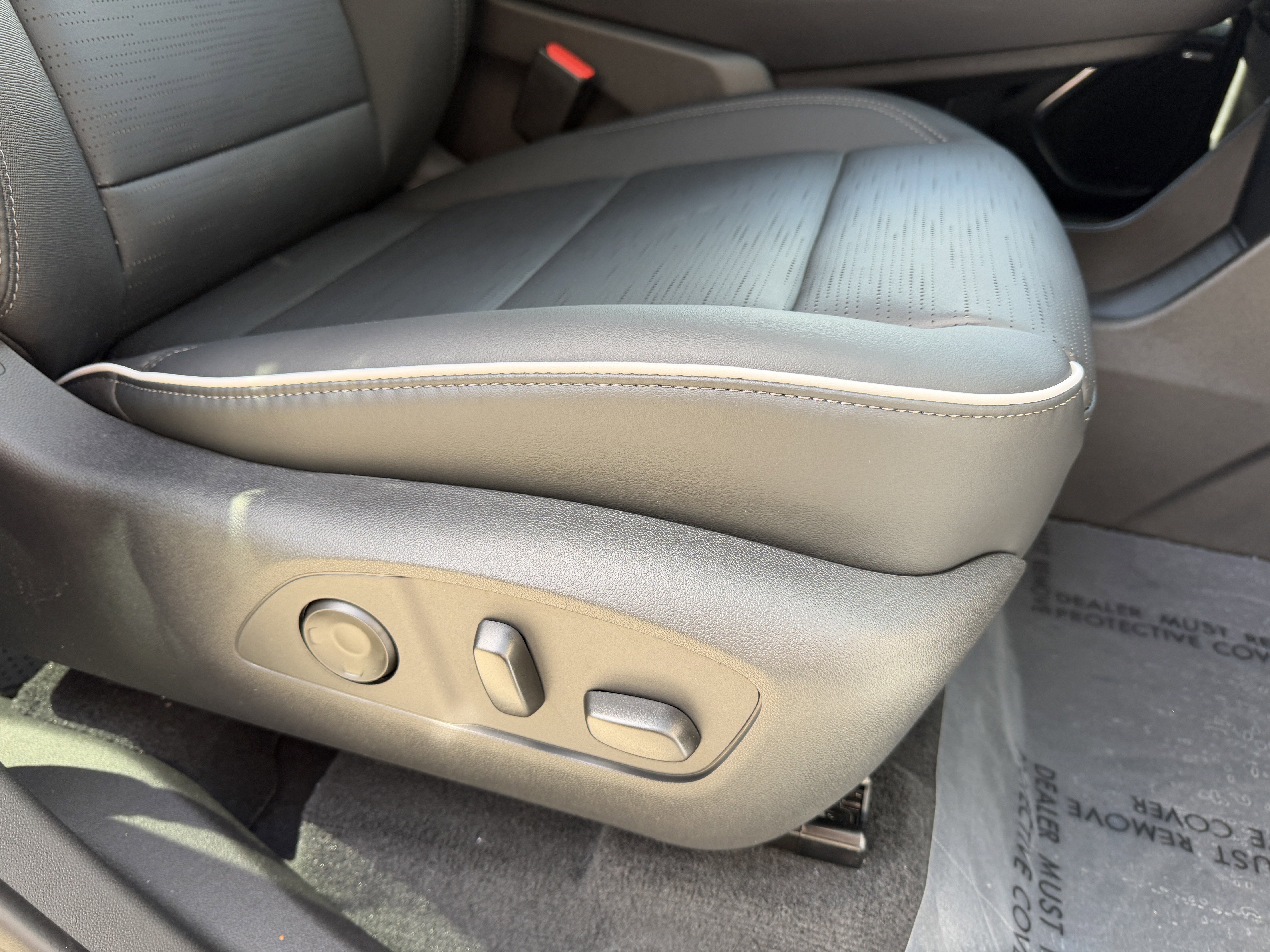 New 2026 Iridescent White Tricoat Buick Sport Touring image 18
