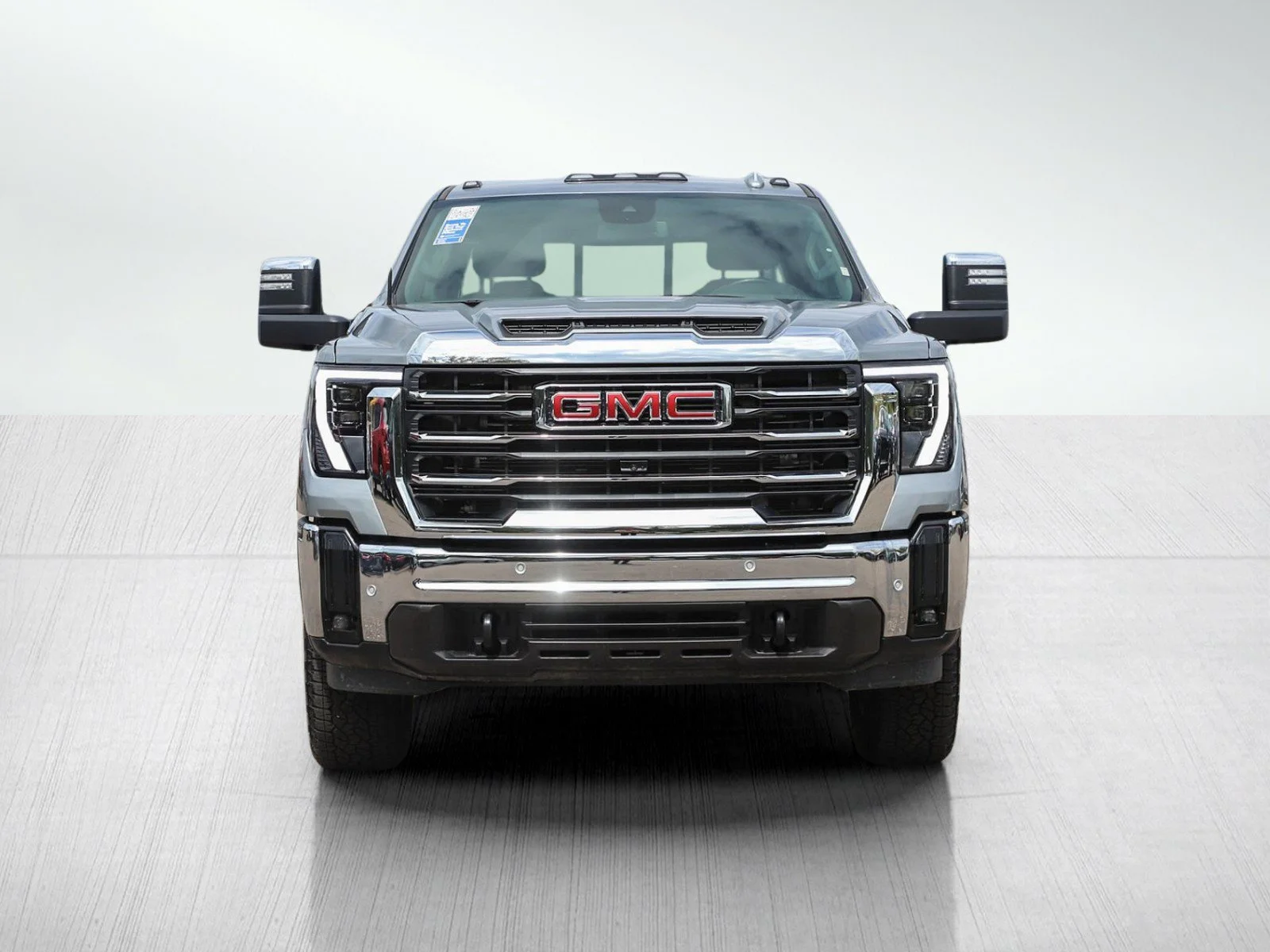 Used 2025 Sterling Metallic GMC SLT image 8