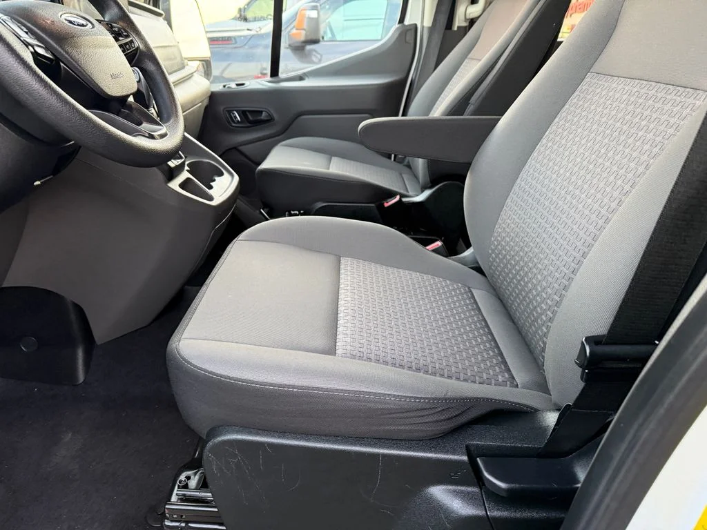 Used 2024 White Ford XLT image 22