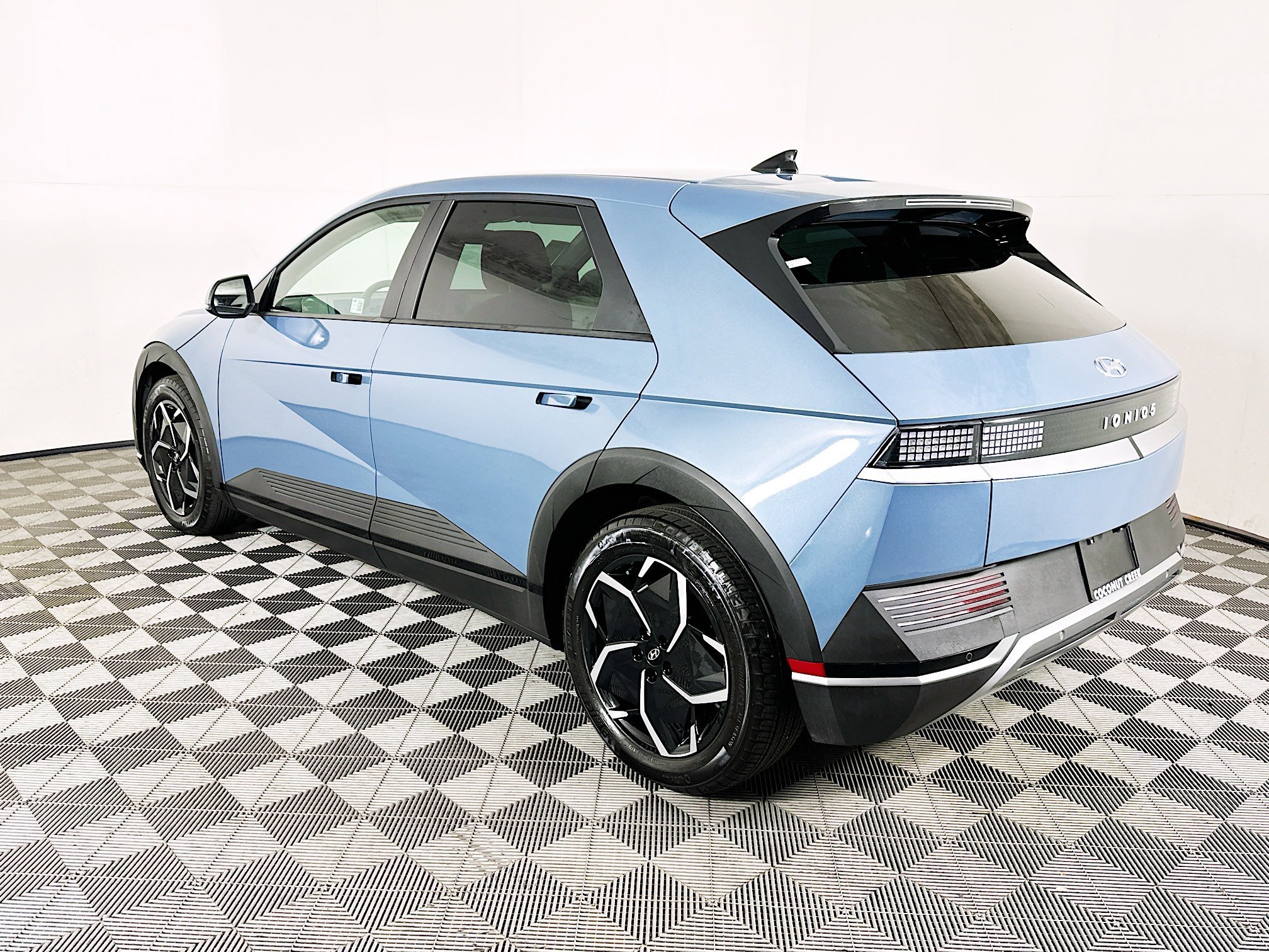 2024 Hyundai IONIQ thumbnail 7