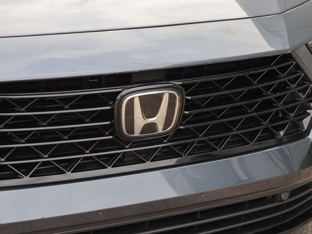 Used 2023 Honda Accord Hybrid Touring with VIN 1HGCY2F8XPA049274 for sale in Kansas City