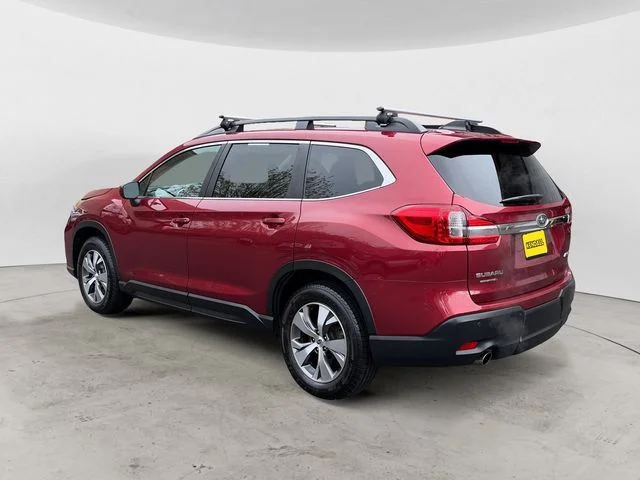 Used 2022 Crimson Red Pearl Subaru Premium image 3