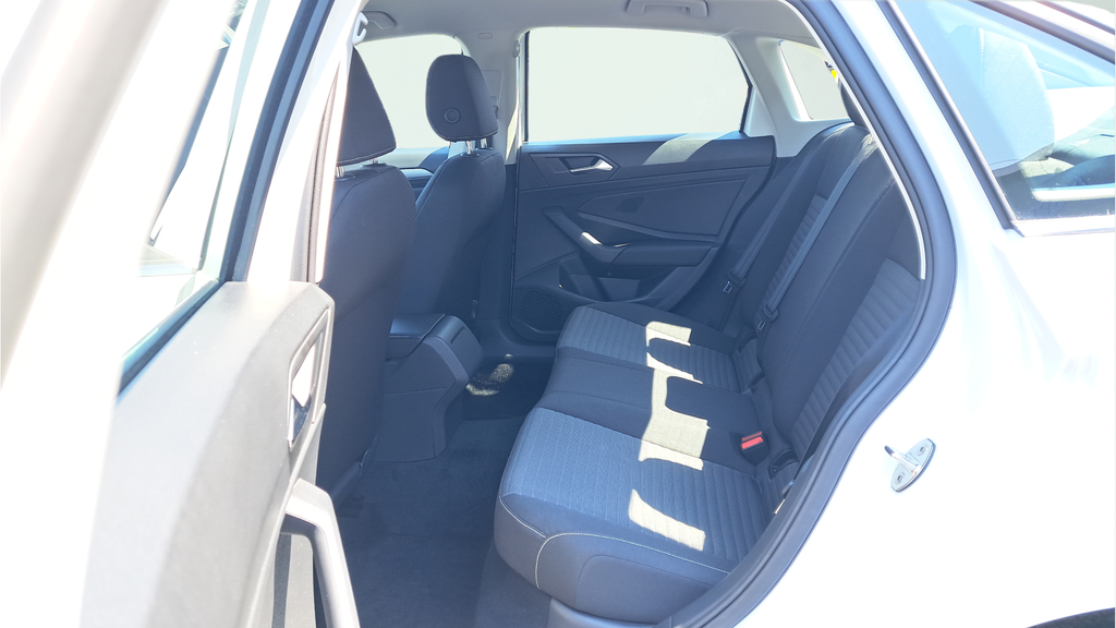 Used 2023 White Volkswagen 1.5T S image 24