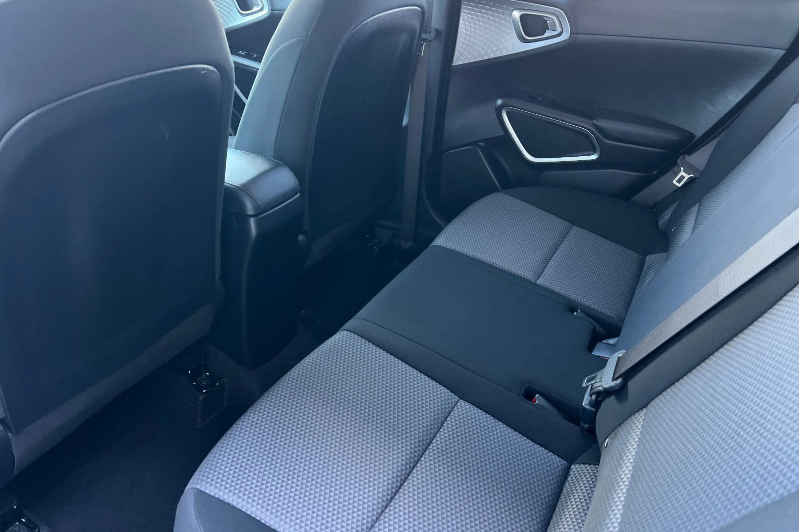 2025 Kia Soul LX - Photo 9