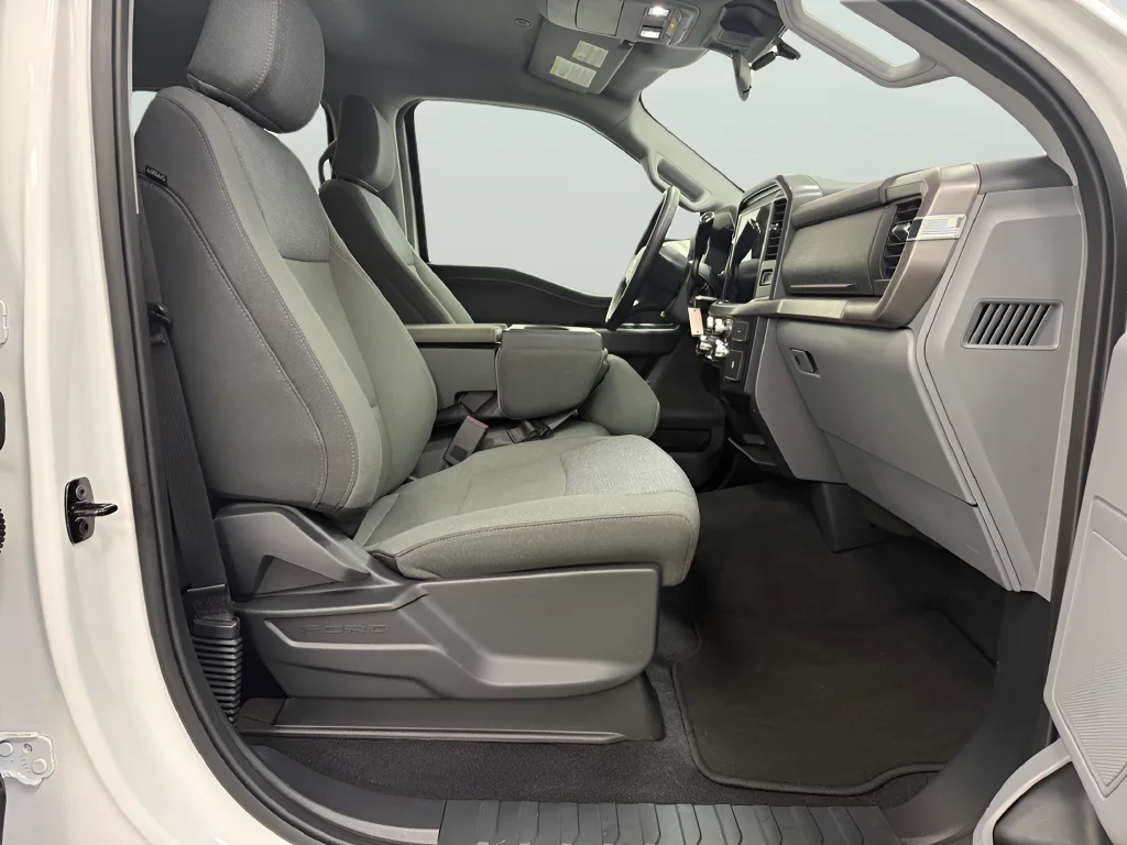 2025 Ford F-150 XLT - Photo 11