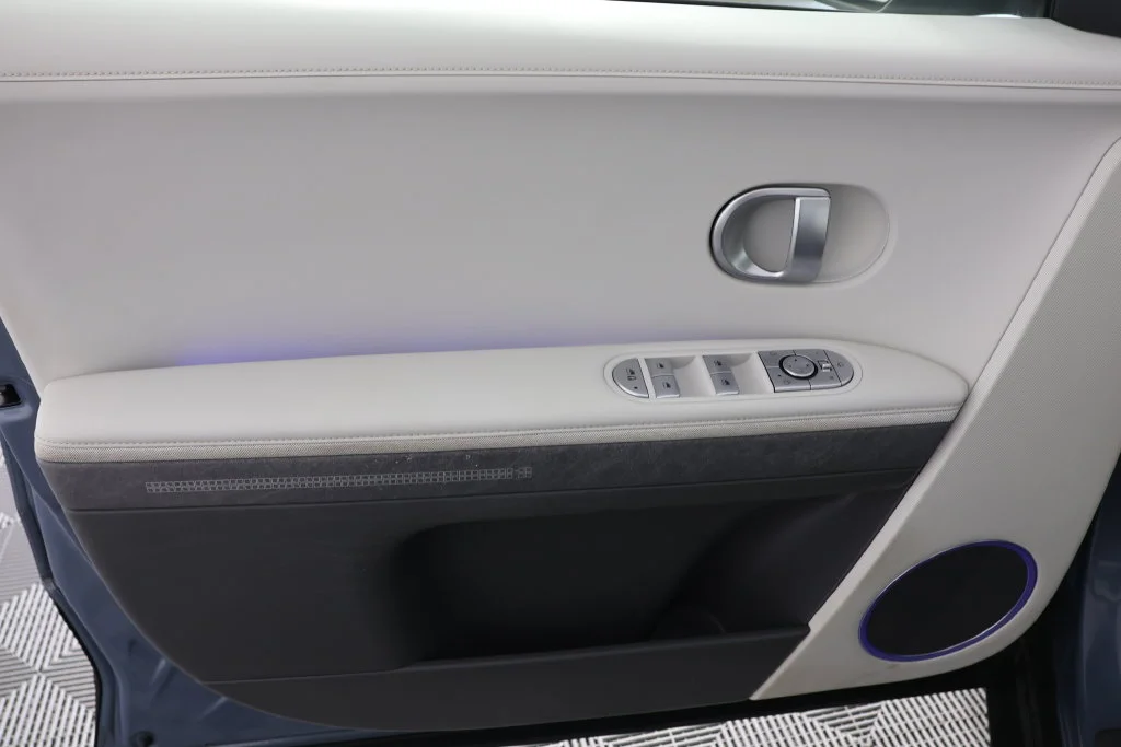 Used 2023 Blue Hyundai SEL image 24