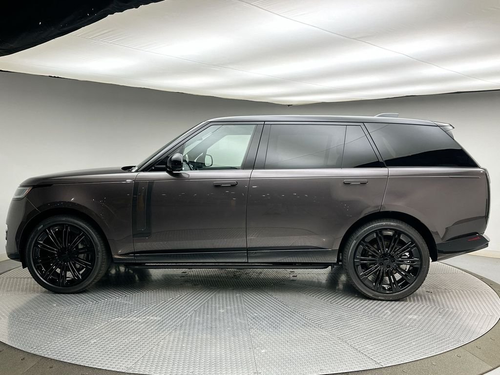 New 2026 Charente Grey Prem Met Land Rover SE image 2