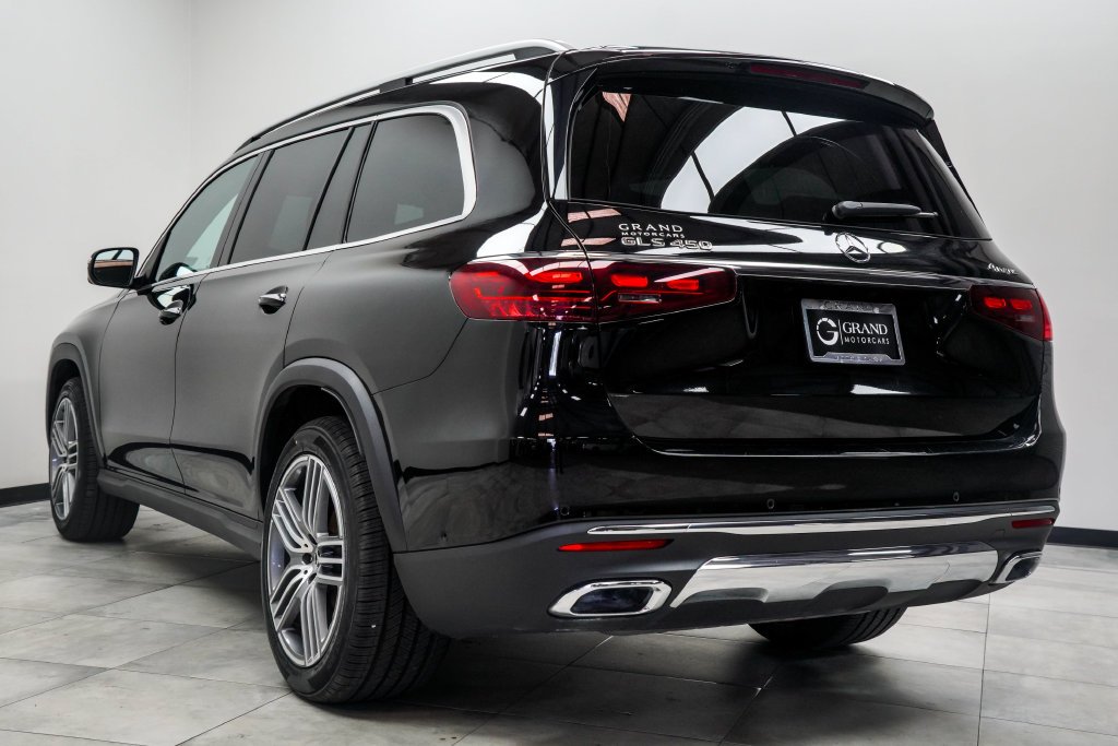 Used 2023 Black Mercedes-Benz GLB 250 image 12
