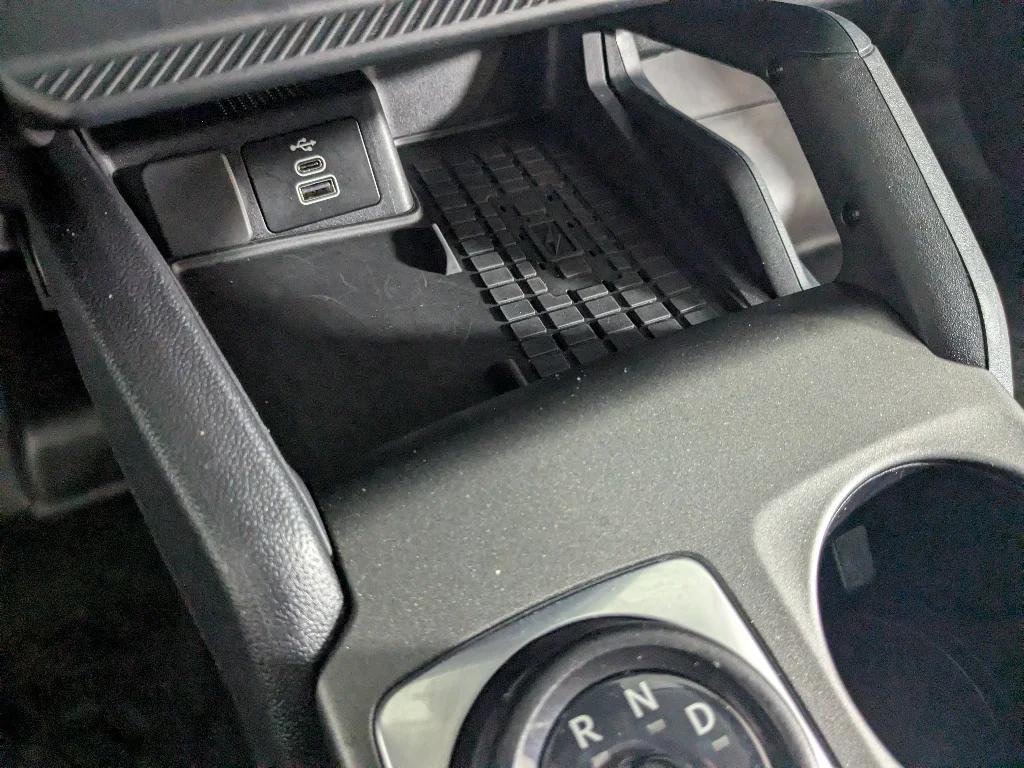 Used 2025 Gray Ford Badlands image 26