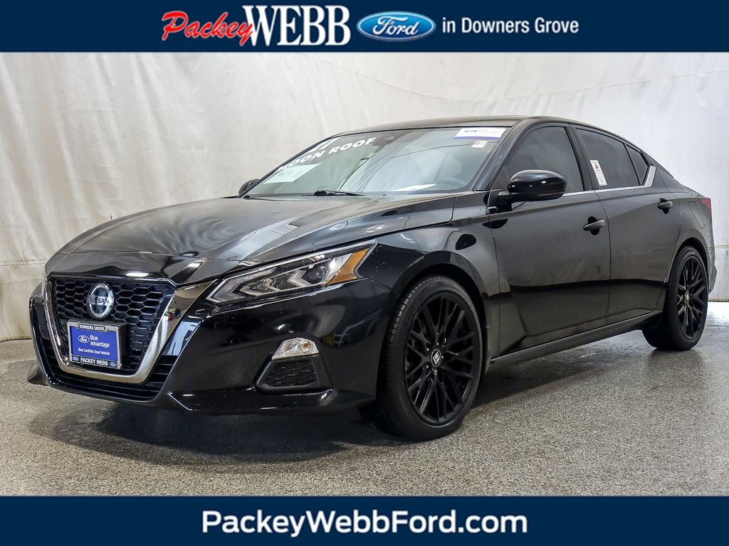 Certified Used 2021 Super Black Nissan 2.5 SR image 1