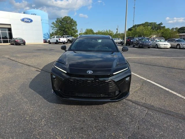 Used 2025 Black Toyota XLE image 8