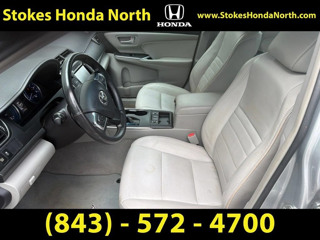 Used 2016 Silver Toyota XLE image 10
