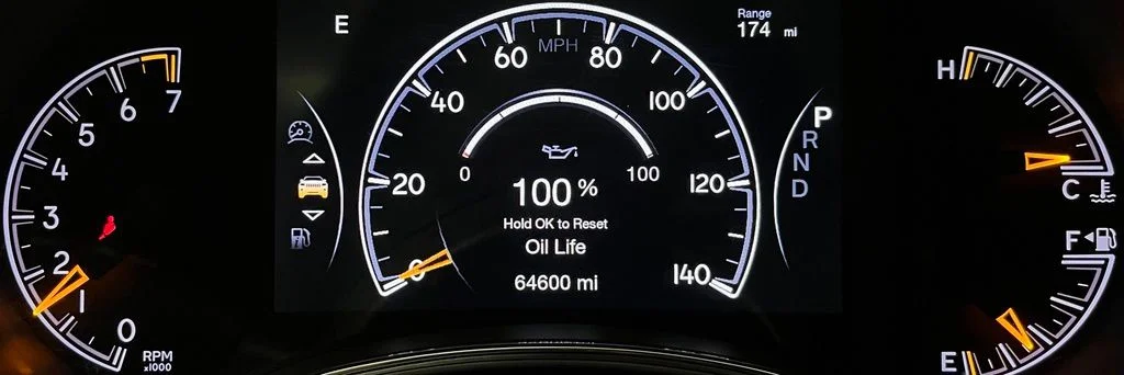 Used 2020 White Jeep Laredo E image 27