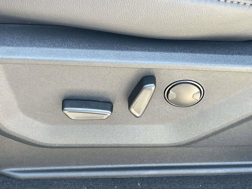 New 2026 White Ford Lariat image 14