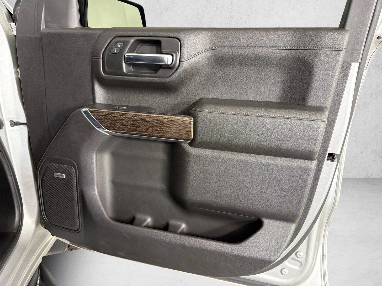 Used 2019 Silver Ice Metallic Chevrolet LT Trail Boss image 14