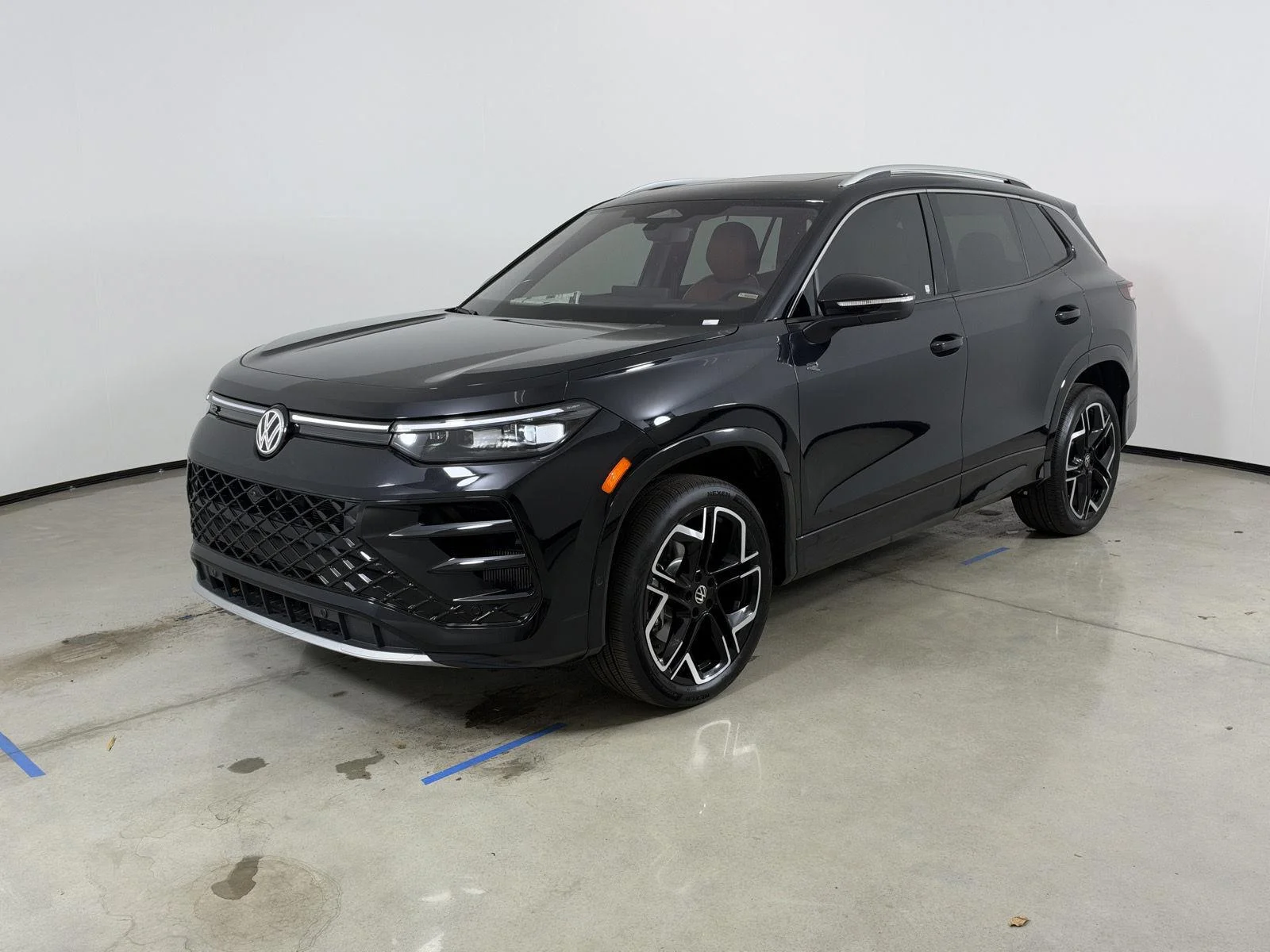 New 2026 BLACK VOLKSWAGEN  image 1