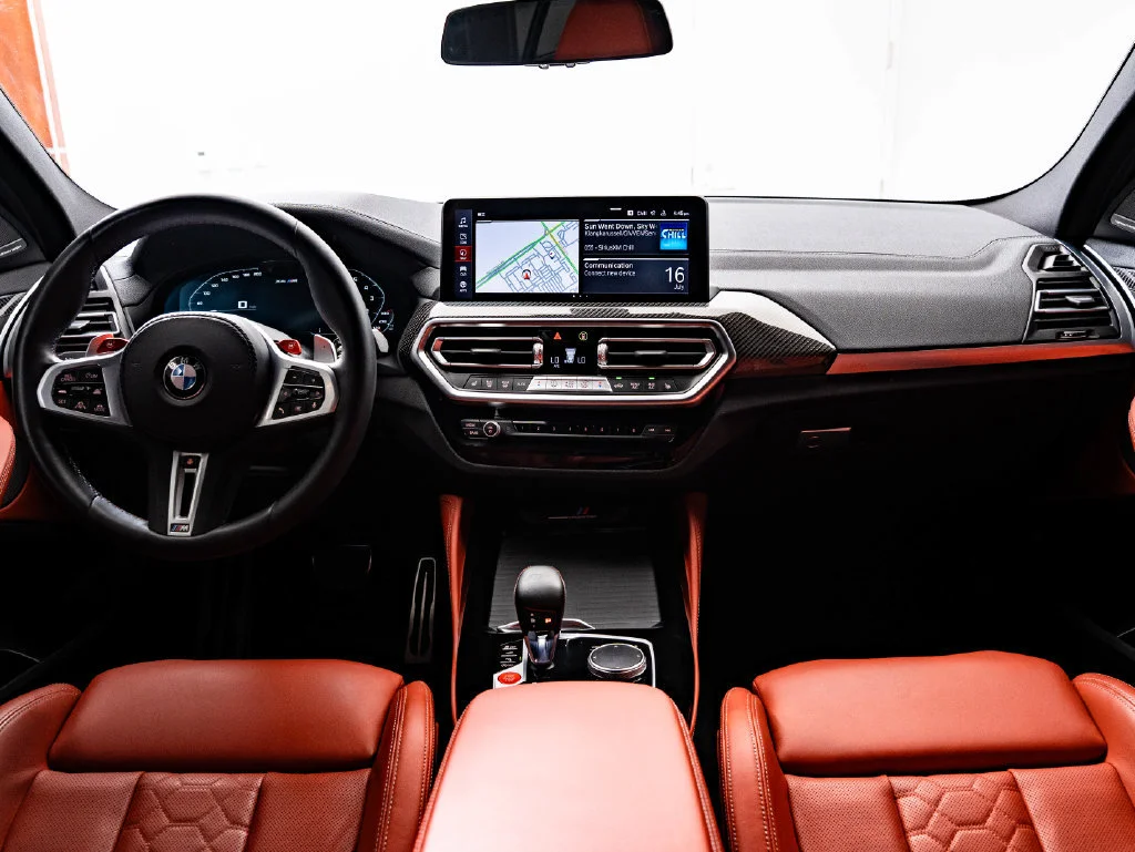 Used 2024 Alpine White BMW  image 34