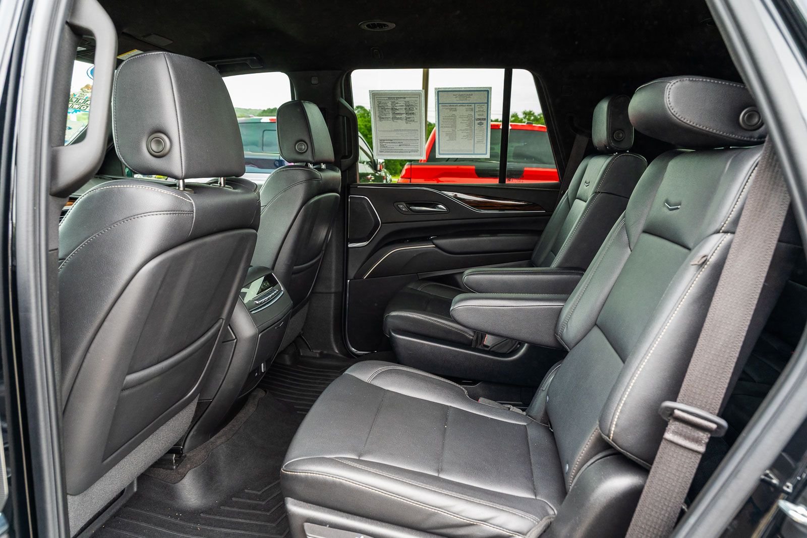 Used 2024 Black Cadillac Luxury image 18