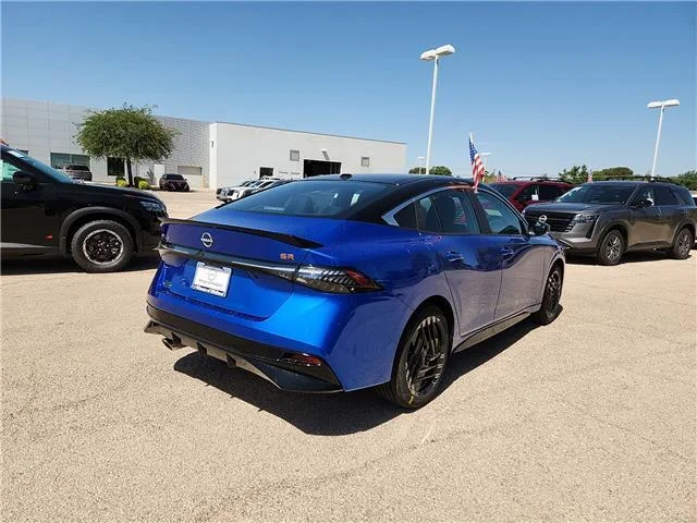 New 2026 XGZ 2T BLU Black Nissan SR Sedan image 3