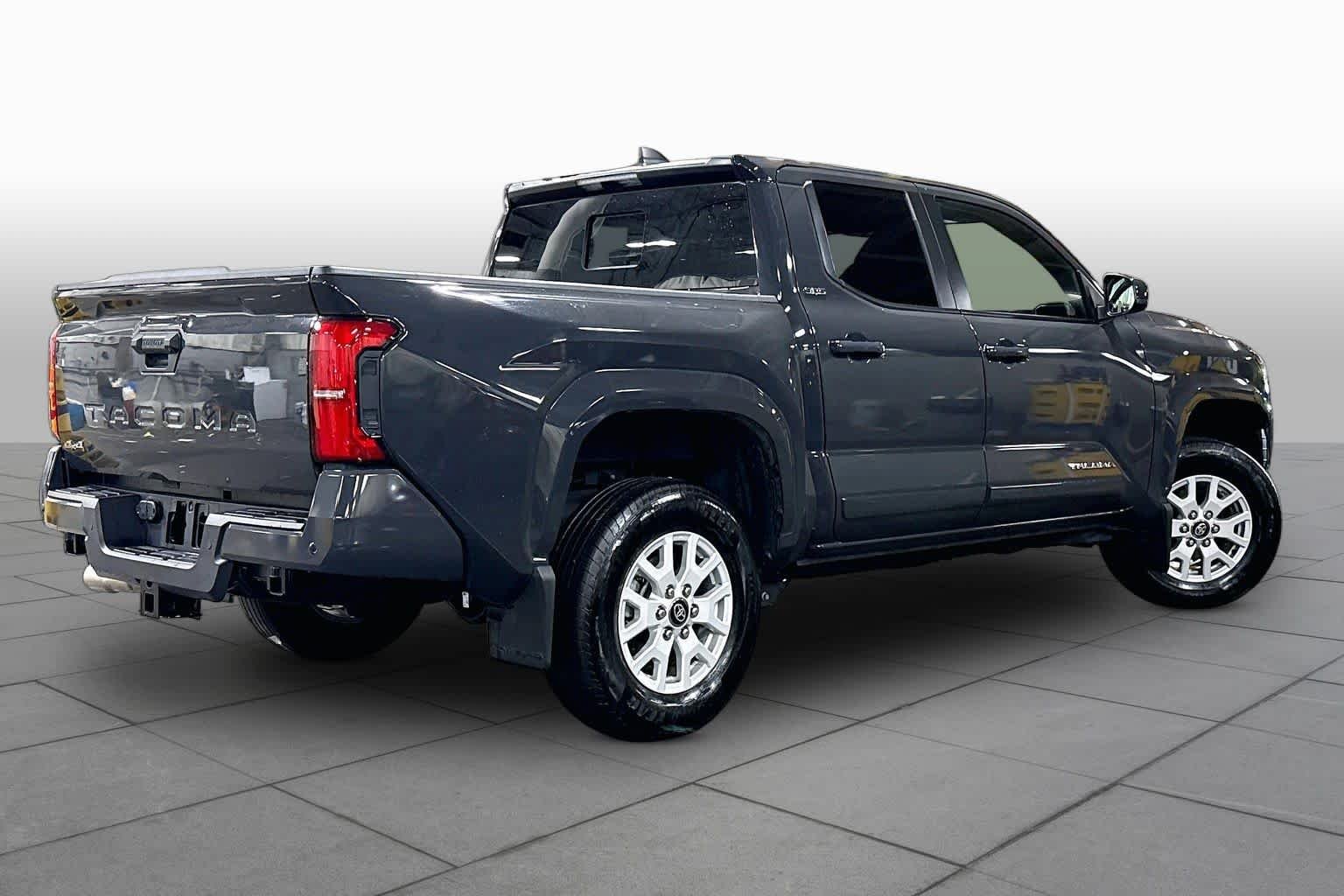Used 2025 Underground Toyota SR5 image 12