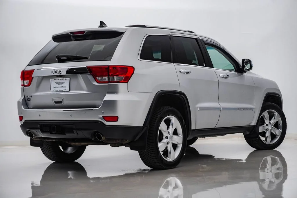 Used 2011 Bright Silver Metallic Jeep Overland image 9