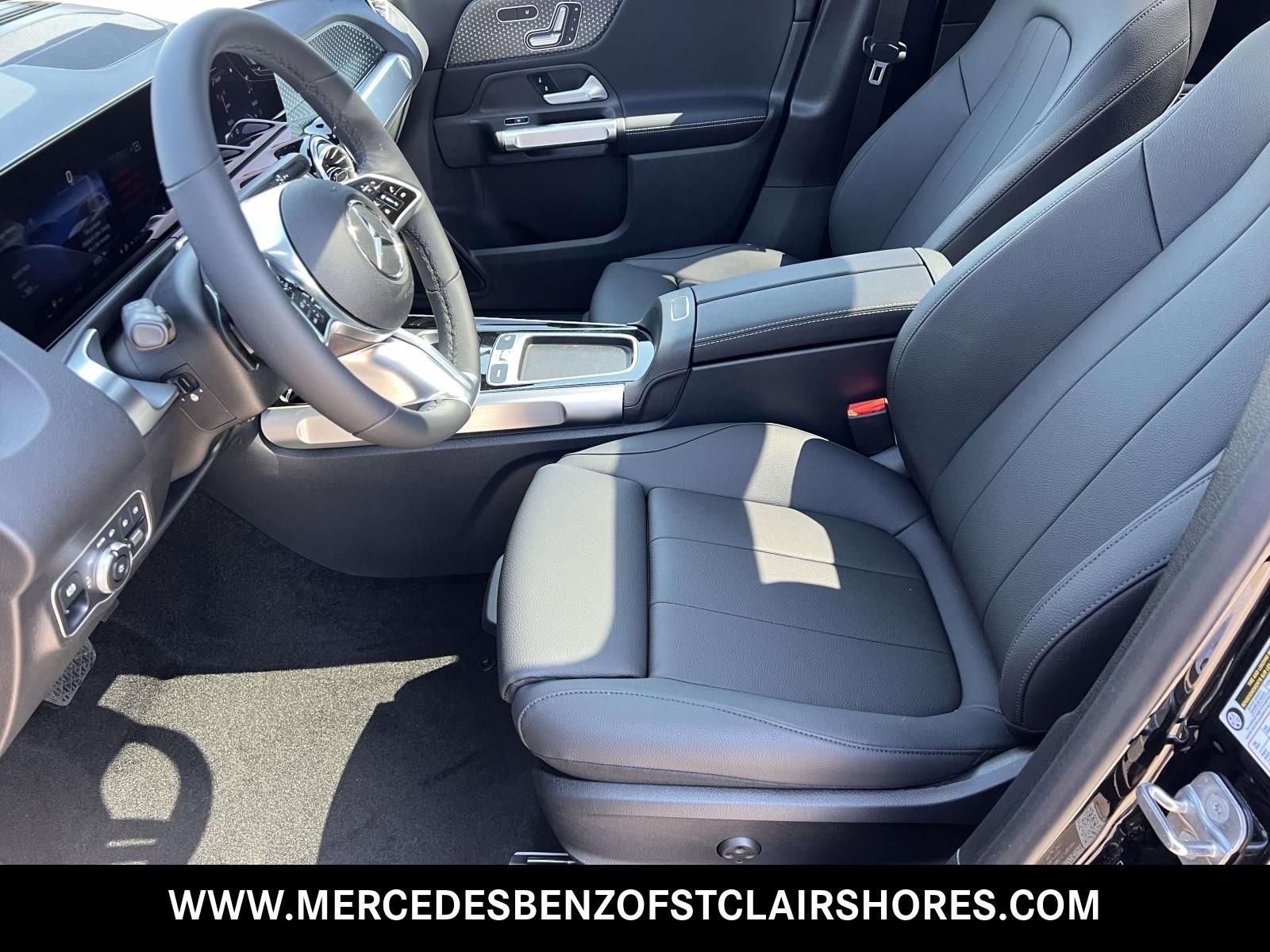 New 2026 Night Black Mercedes-Benz GLB 250 image 20