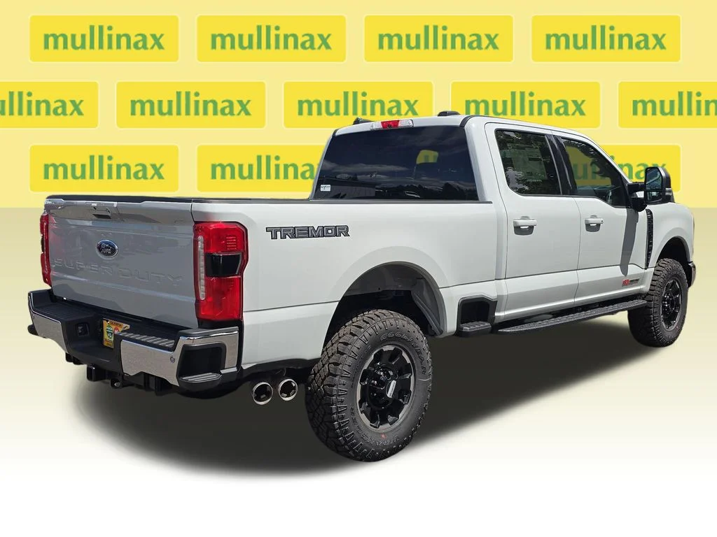 New 2026 White Ford XLT image 3