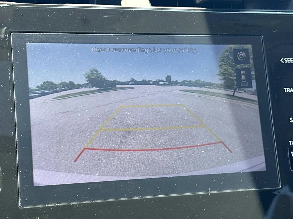 Used 2022 Gray Hyundai SEL image 22