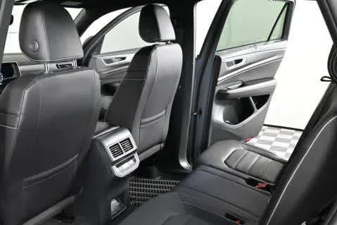 New 2026 Pure Gray Volkswagen 2.0T SEL image 29
